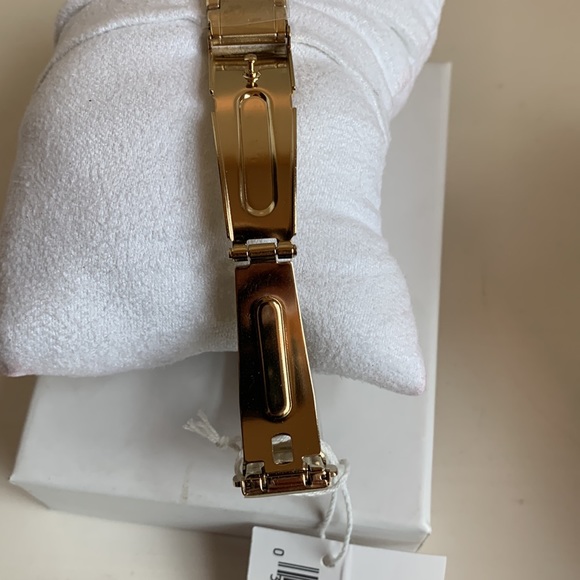 NWT Pulsar Gold Tone Watch with Mother of Pearl Face - Picture 7 of 10